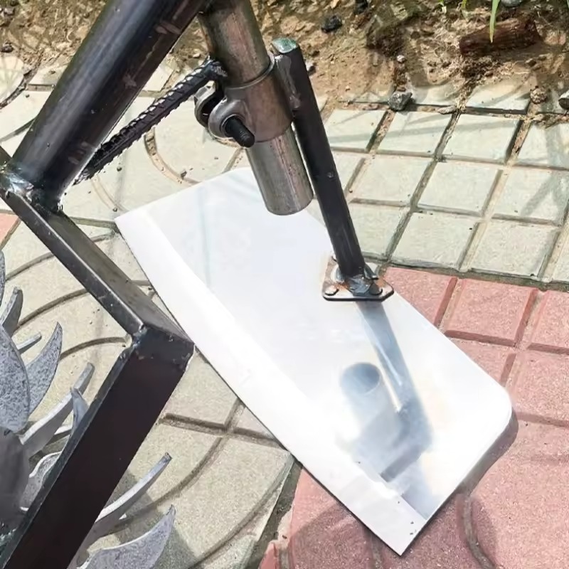 Manganese Steel Hand-Pushed Weeding Machine - Image 4