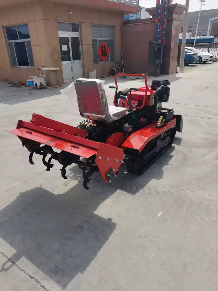 Mini Crawler Tractor with Automatic Tiller Gearbox (80HP Rated Power, 25–35HP Front Hoe for Garden Work) - Image 4